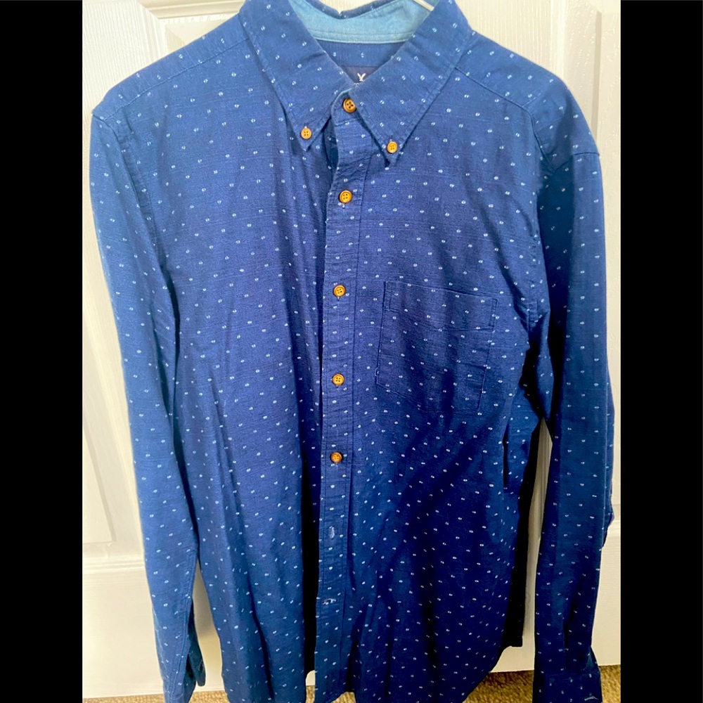 American eagle button down shirt.